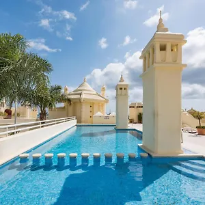 https://wintowinrentals-apartamento-de-lujo-en-medio-de-puerto-marina.hotelsinnerja.org