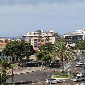 https://valdes-center-los-cristianos.tenerifehoteles.net